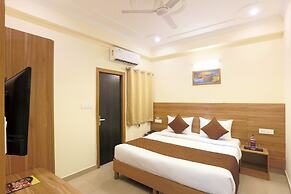 Hotel Lemon Suites & Banquet Noida Sector 62