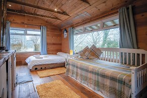 The Hygge Hut - 1 Bed - Freshwest Beach Retreat