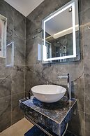 La Maison Boutique Hotel