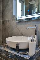 La Maison Boutique Hotel