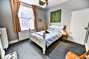 Boutique Apartment on Kings Road