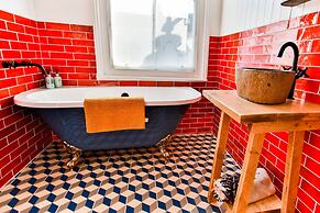 Boutique Apartment on Kings Road