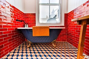 Boutique Apartment on Kings Road