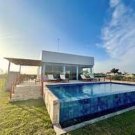 HOP Aruba Exclusiva Oasis y Playa en Chincha