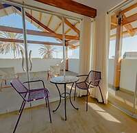 HOP Mykonos en Playa y Naturaleza de Chincha
