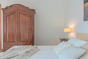 Sunny Varenna Apartment