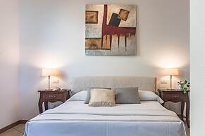 Sunny Varenna Apartment