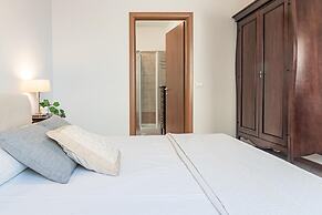 Sunny Varenna Apartment