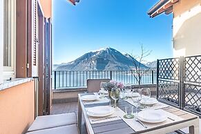 Sunny Varenna Apartment