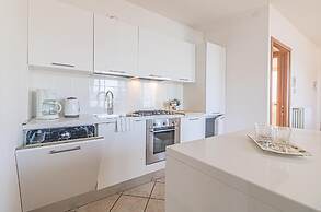 Sunny Varenna Apartment