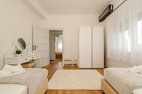 Happy Home - Rental Residence