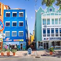 Luxurious Yacht View Apt w Balcony at Famous Handelskade