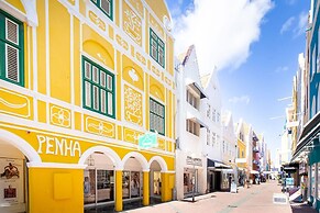 Luxurious Yacht View Apt w Balcony at Famous Handelskade