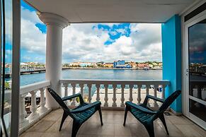 Stunning Balcony View Spacious 2BR Apt at Unique Location