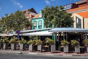 Premium 3BR City Centre Penthouse W Stunning City View