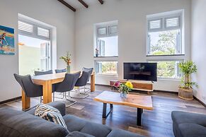 Premium 3BR City Centre Penthouse W Stunning City View