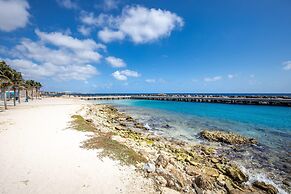 Premium 3BR City Centre Penthouse W Stunning City View