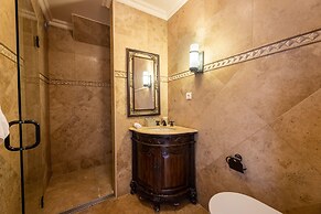 Cliff Villa - Award Winning Luxury Retreat