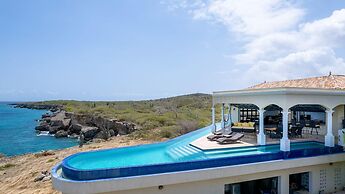 Cliff Villa - Award Winning Luxury Retreat