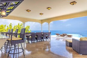 Cliff Villa - Award Winning Luxury Retreat