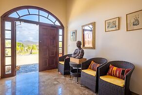 Cliff Villa - Award Winning Luxury Retreat