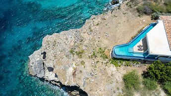 Cliff Villa - Award Winning Luxury Retreat