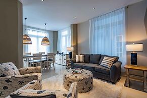 Fabulous Chic Apartment Filled w Natural Light at Famous Handelskade