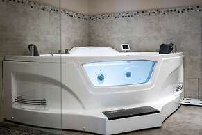 Chic Historic Townhouse in City Centre Willemstad