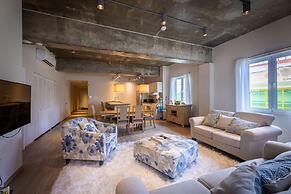 Chic Historic Townhouse in City Centre Willemstad