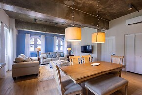 Chic Historic Townhouse in City Centre Willemstad