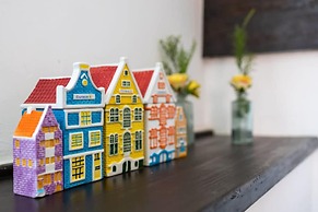 Charming Harbour Home at Historic Handelskade