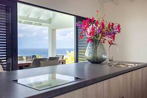 Modern Vibrant Villa With Terrace Private Pool