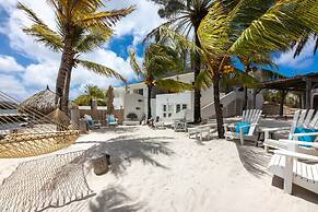 Tropical Luxury Private Beach La Villa Blanca