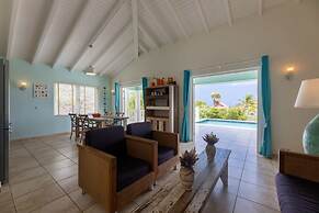 Tropical Paradise Bliss Villa at Coral Estate