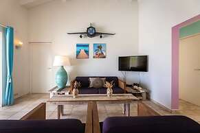 Tropical Paradise Bliss Villa at Coral Estate