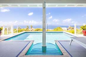 Coral Dreams Ocean Whispers at Villa Solaris