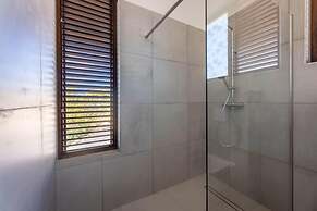 La Perla Chic Panoramic Designer Villa