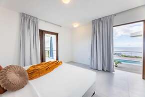 La Perla Chic Panoramic Designer Villa