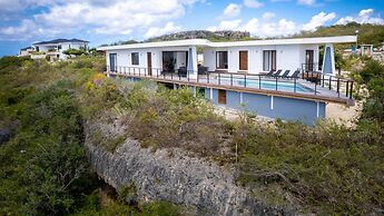 La Perla Chic Panoramic Designer Villa