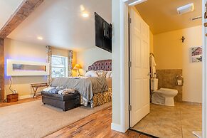 Antlers on the Creek Bed & Breakfast