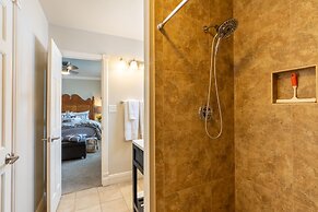 Antlers on the Creek Bed & Breakfast