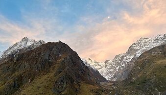 New Hotel Snow Crest