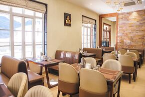 New Hotel Snow Crest