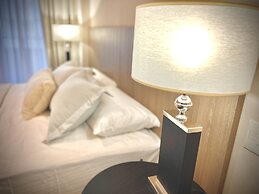 Luxury Apartments in Deco Recoleta by Apartments Bariloche