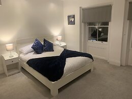 Hull Spacious Apartment 7