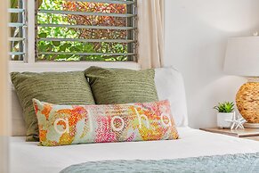 International Colony Club 37