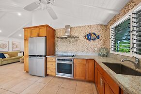 International Colony Club 37