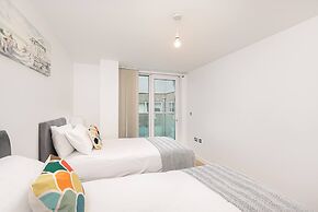 Skyvillion - Spacious 2bed W Balcony In Barnet