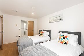 Skyvillion - Spacious 2bed W Balcony In Barnet