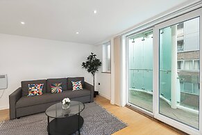 Skyvillion - Spacious 2bed W Balcony In Barnet